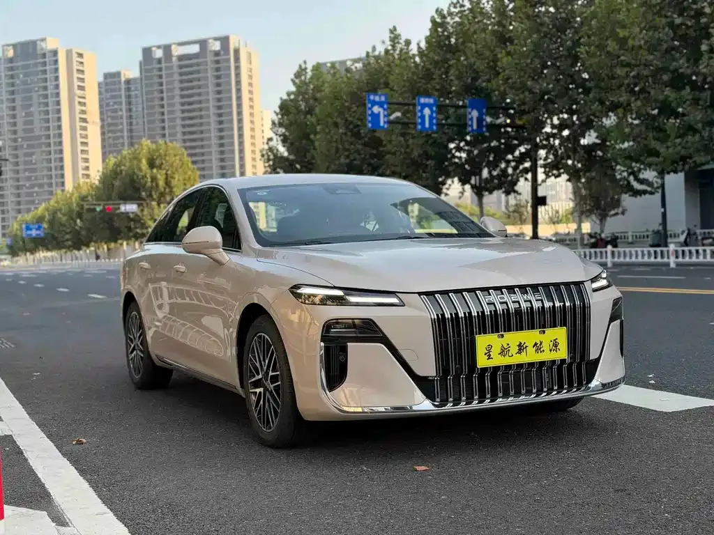 Roewe M7 DMH — фото 4