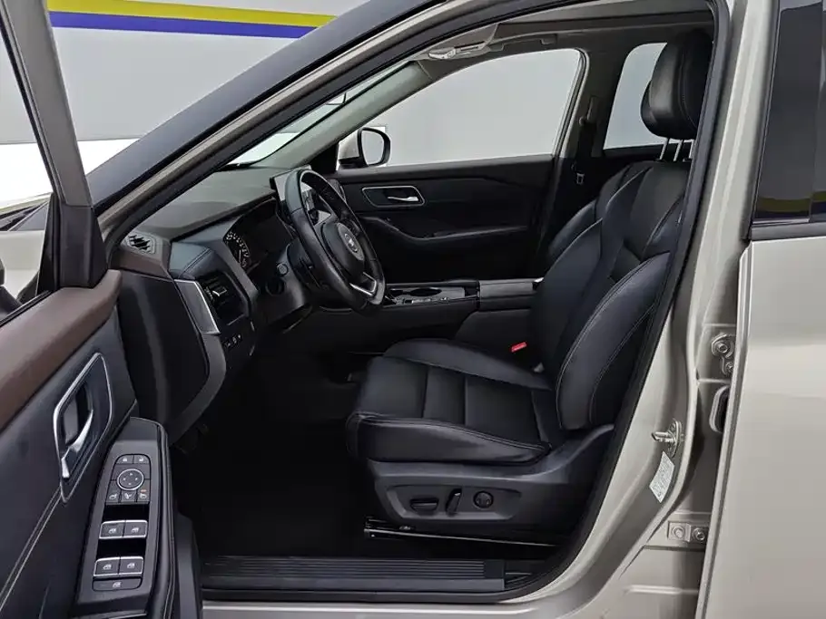 Nissan X-Trail — фото 10