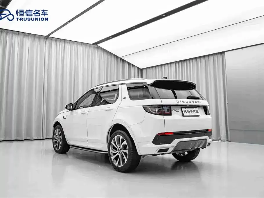 Land Rover Discovery Sport — фото 2
