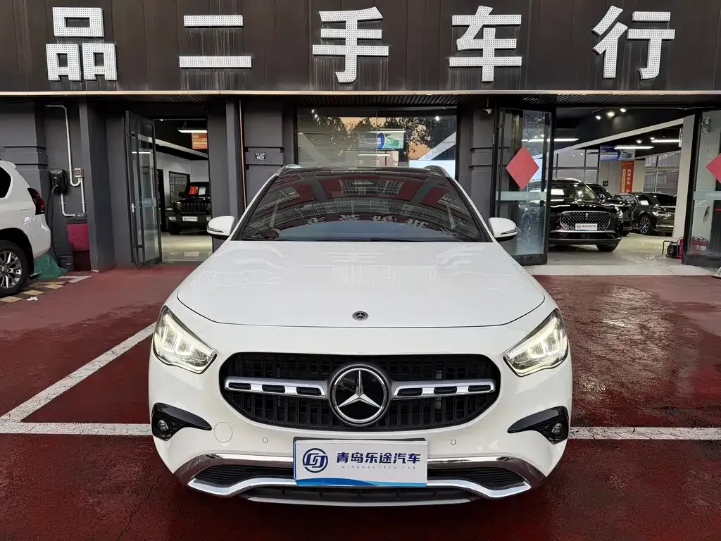 Mercedes-Benz GLA — фото 1