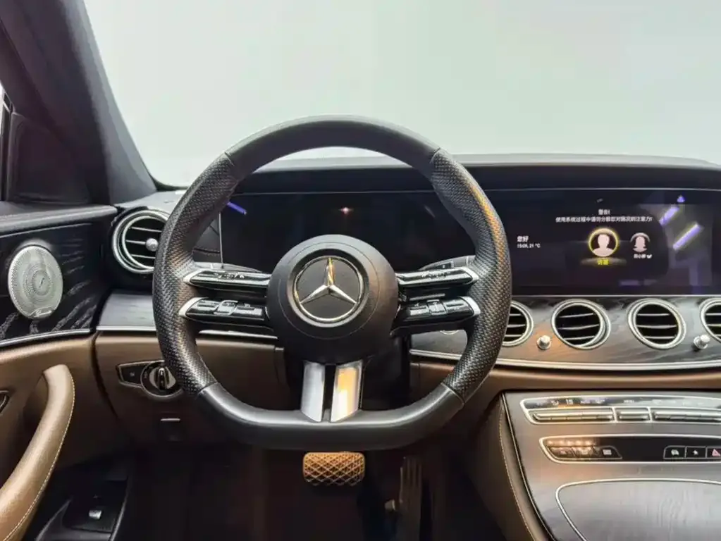 Mercedes-Benz E-Class (Import) — фото 9