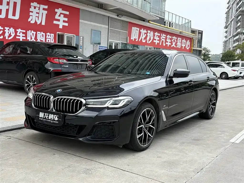 BMW 5 Series — фото 1