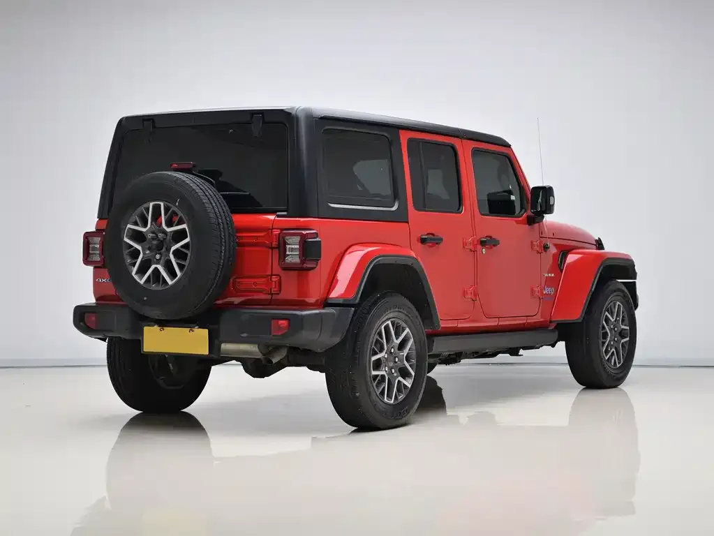 Jeep Wrangler PHEV — фото 7
