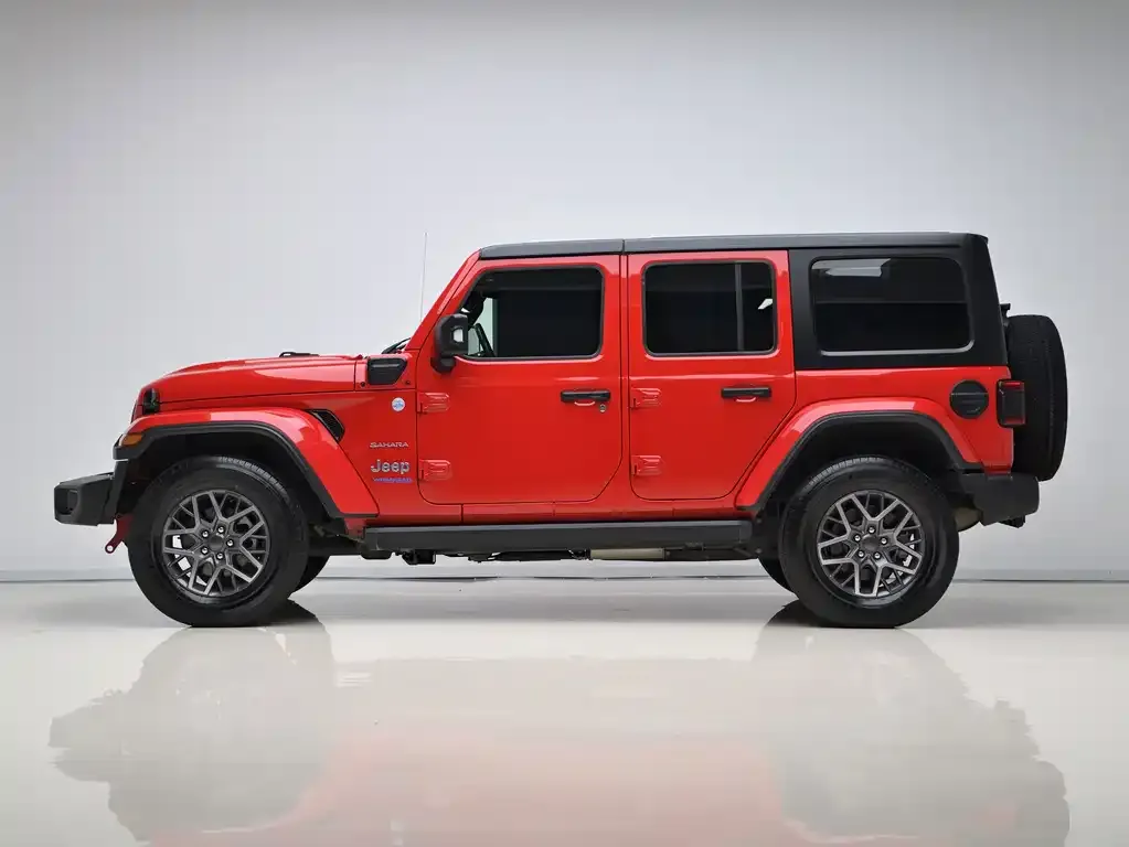 Jeep Wrangler PHEV — фото 6