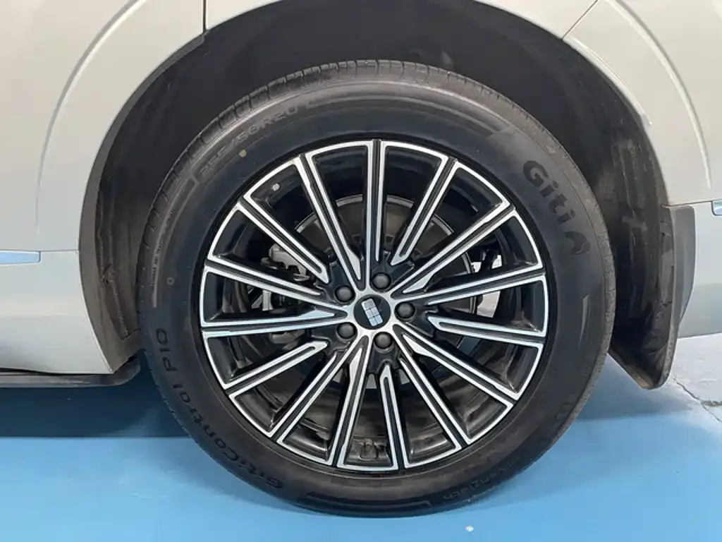 Geely Galaxy M9 — фото 5