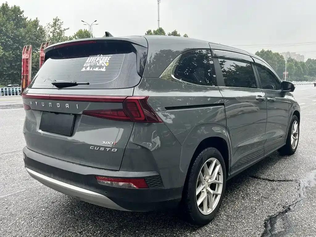 Hyundai Custo — фото 4