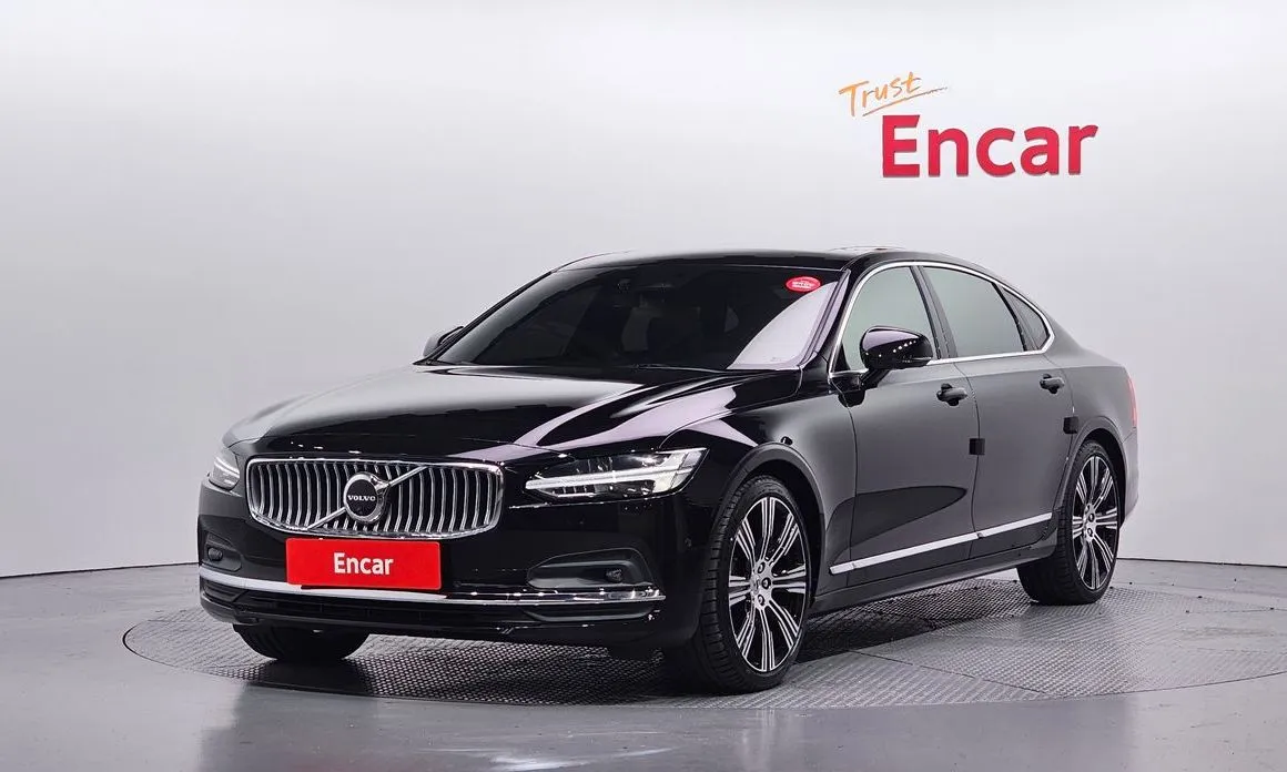 Volvo S90 — фото 1