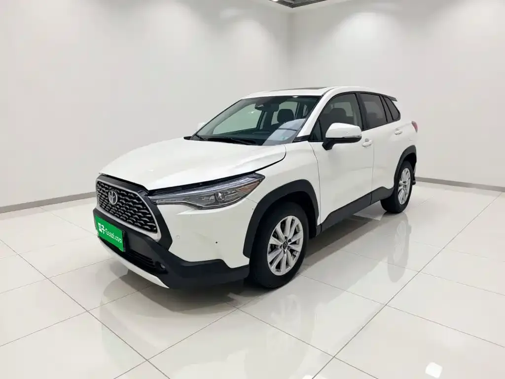 Toyota Corolla Cross — фото 1