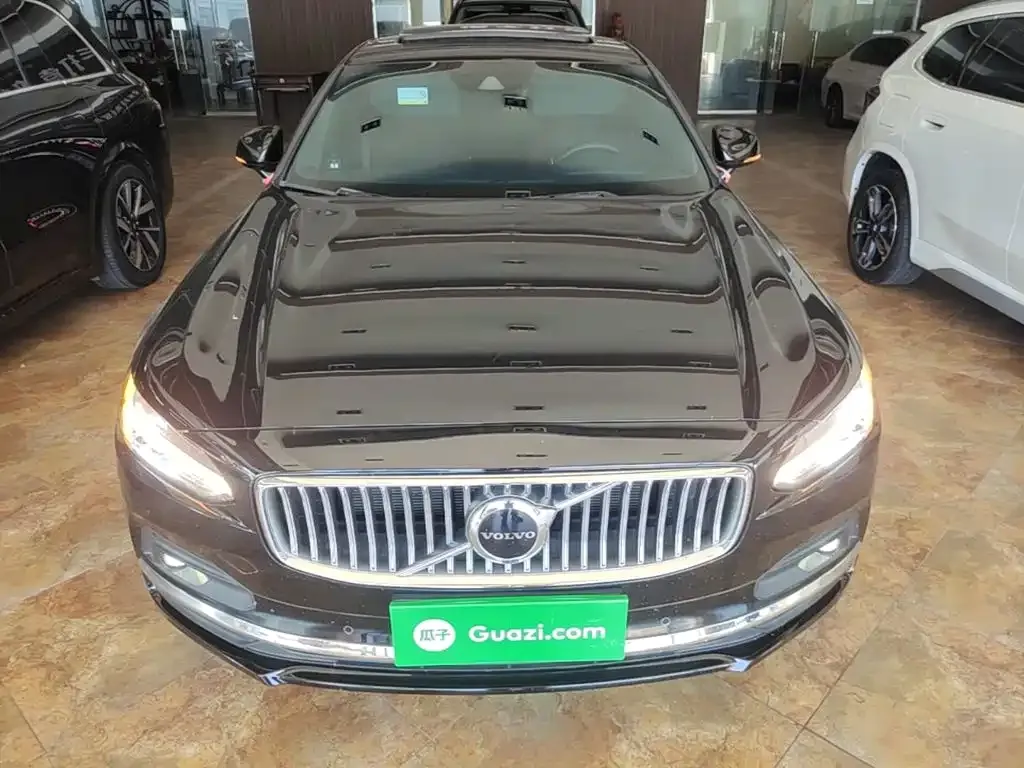 Volvo S90 — фото 10