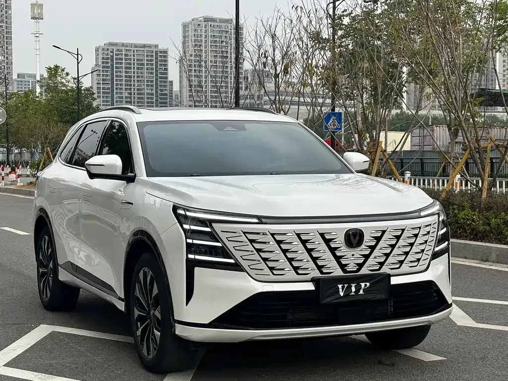 Changan CS75 PLUS — фото 9
