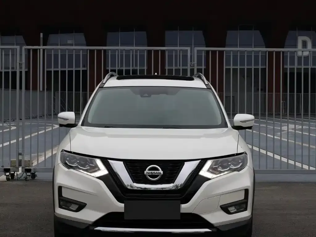 Nissan X-Trail — фото 8