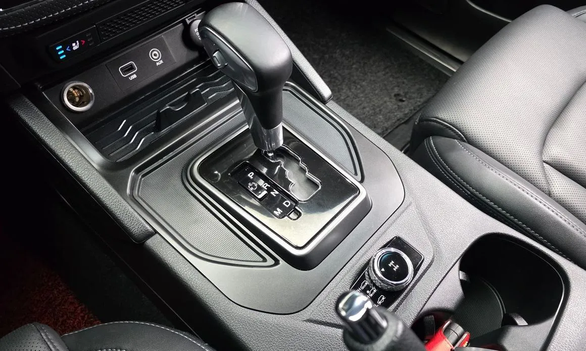 KG Mobility (Ssangyong) Rexton — фото 9