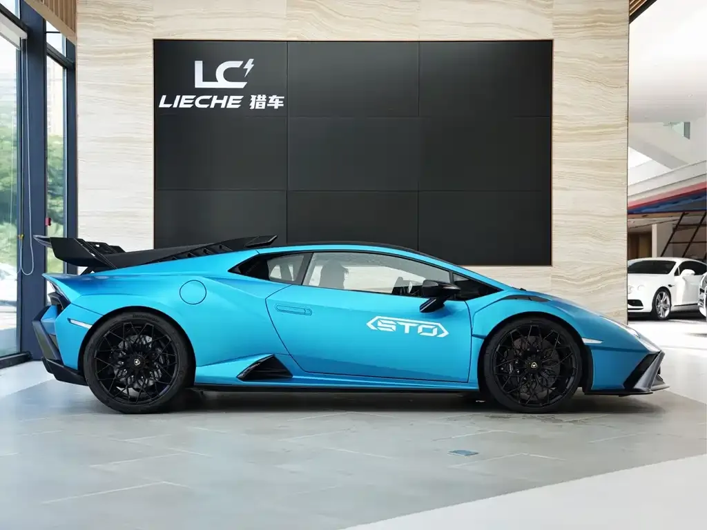 Lamborghini Huracan — фото 10
