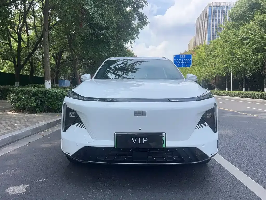 Geely Galaxy L7 — фото 10