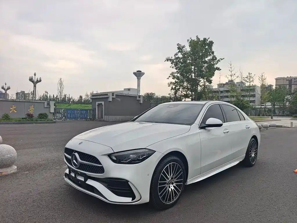 Mercedes-Benz C-Class — фото 1