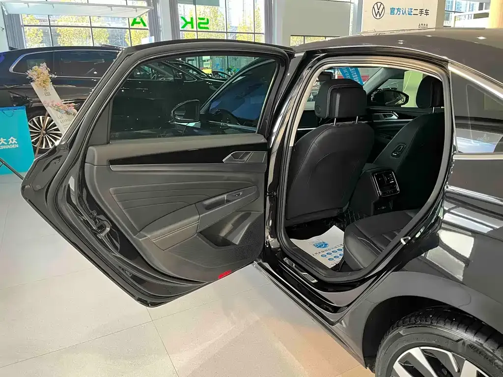 Volkswagen Passat — фото 6