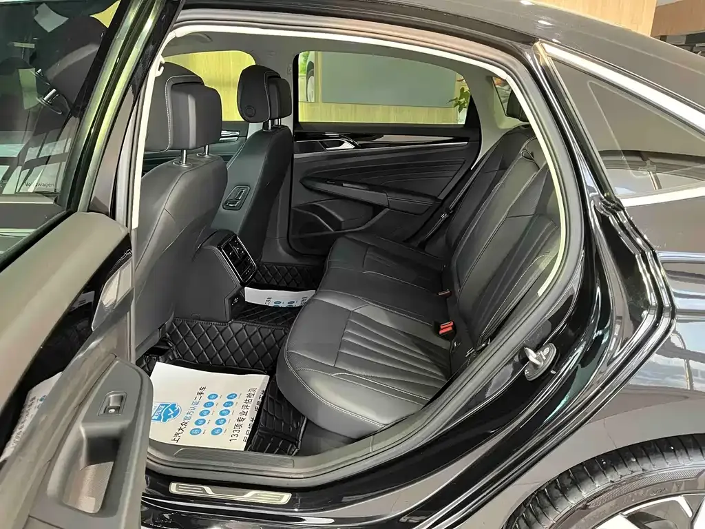 Volkswagen Passat — фото 3