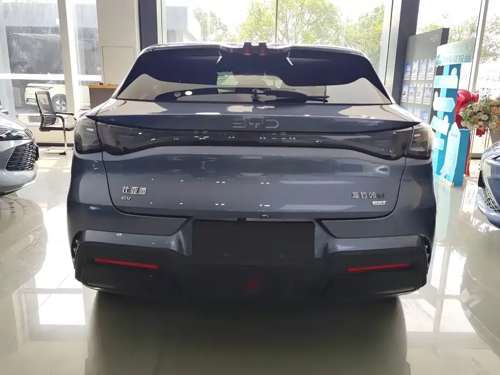 BYD Seal 06GT — фото 2