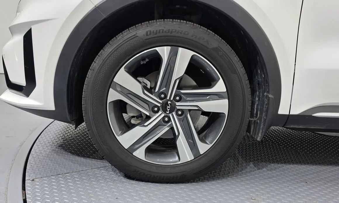 Kia Sorento — фото 6