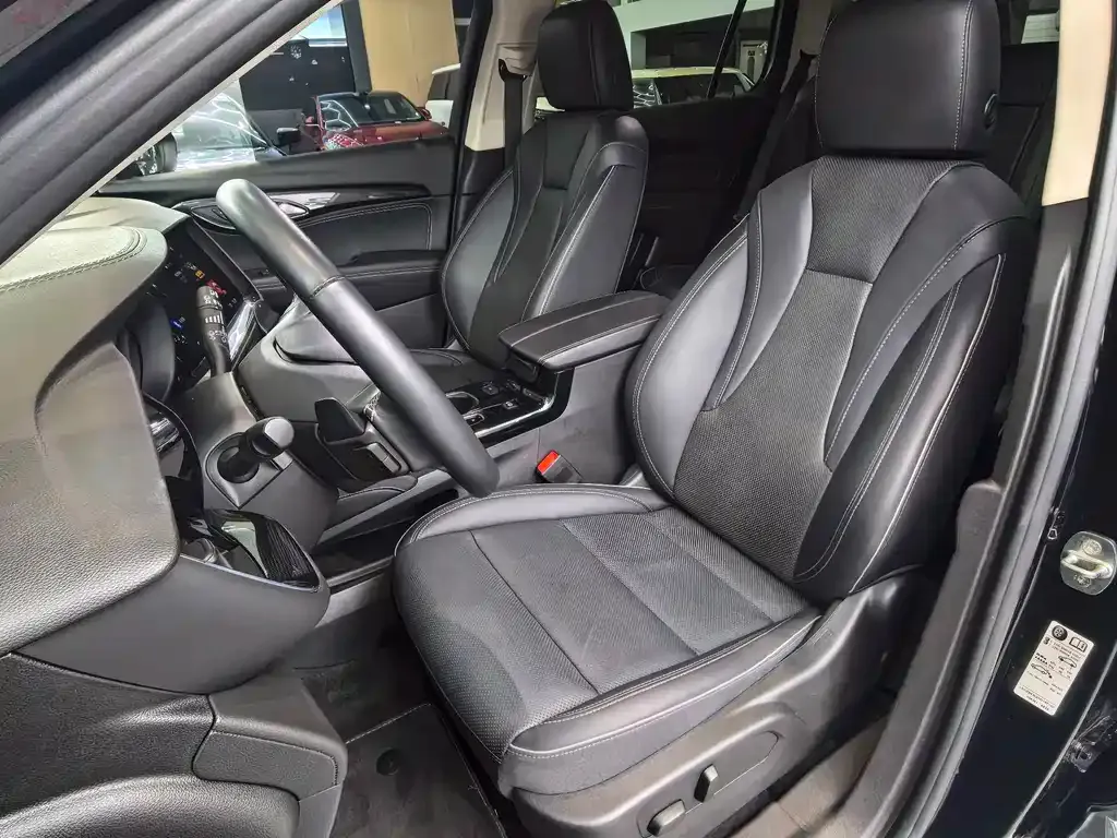 Buick Envision Plus — фото 2