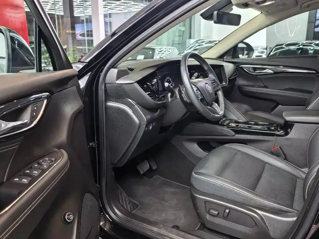 Buick Envision Plus — фото 6