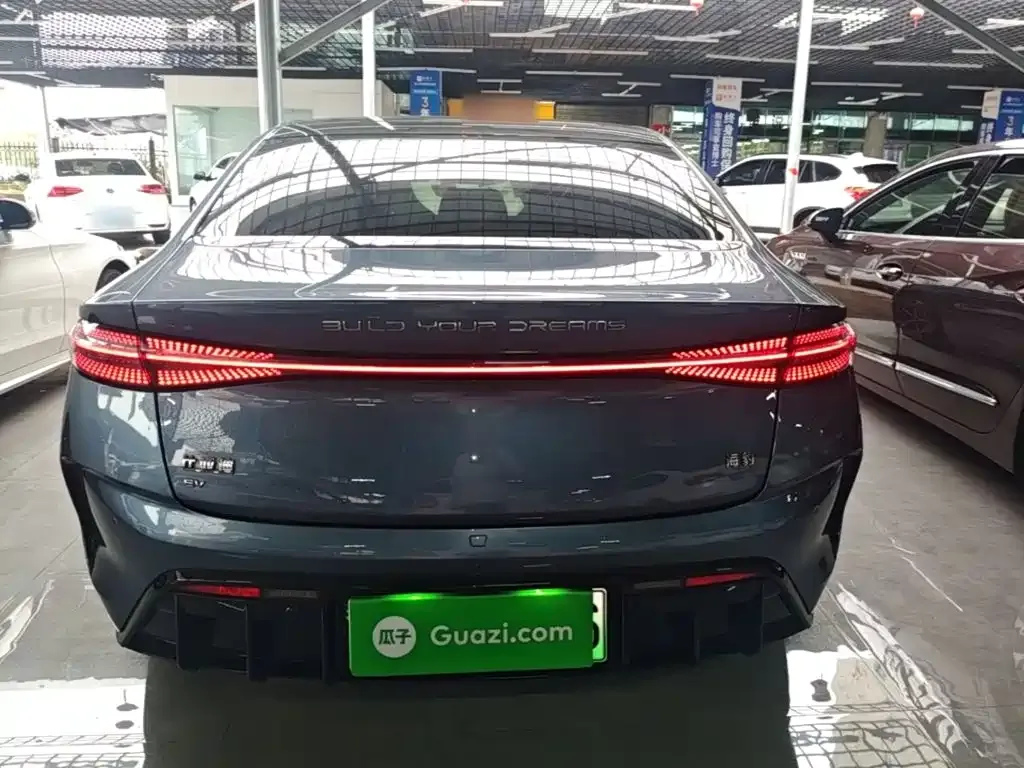 BYD Seal — фото 10