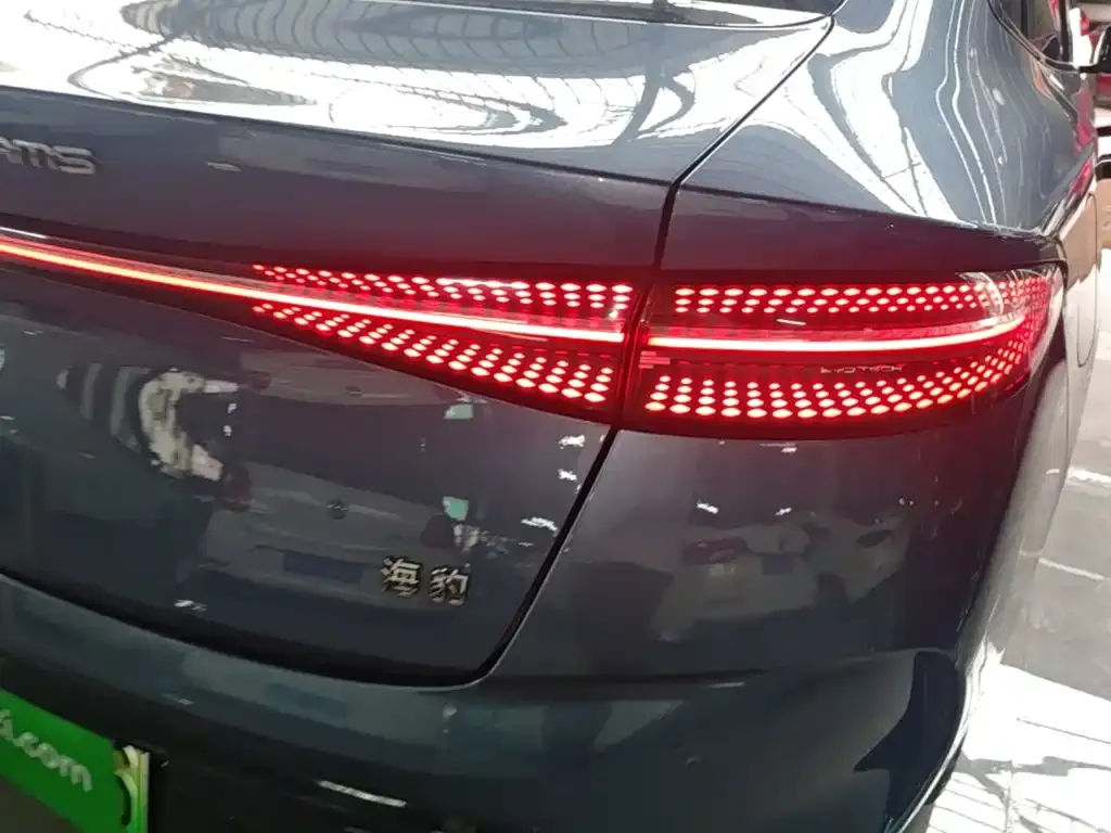 BYD Seal — фото 4