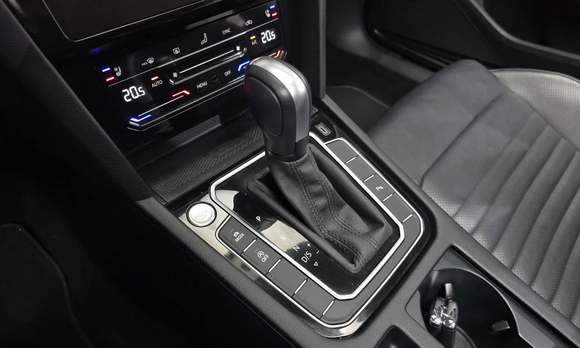 Volkswagen Passat — фото 6