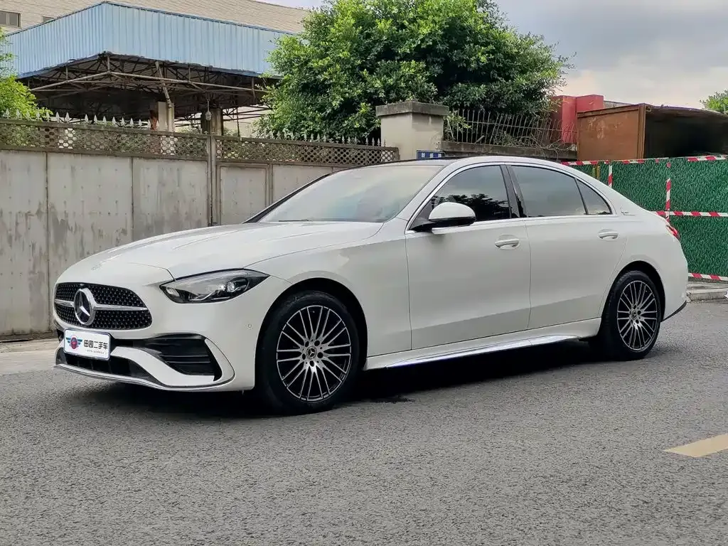 Mercedes-Benz C-Class — фото 1