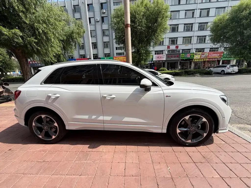 Audi Q3 — фото 5