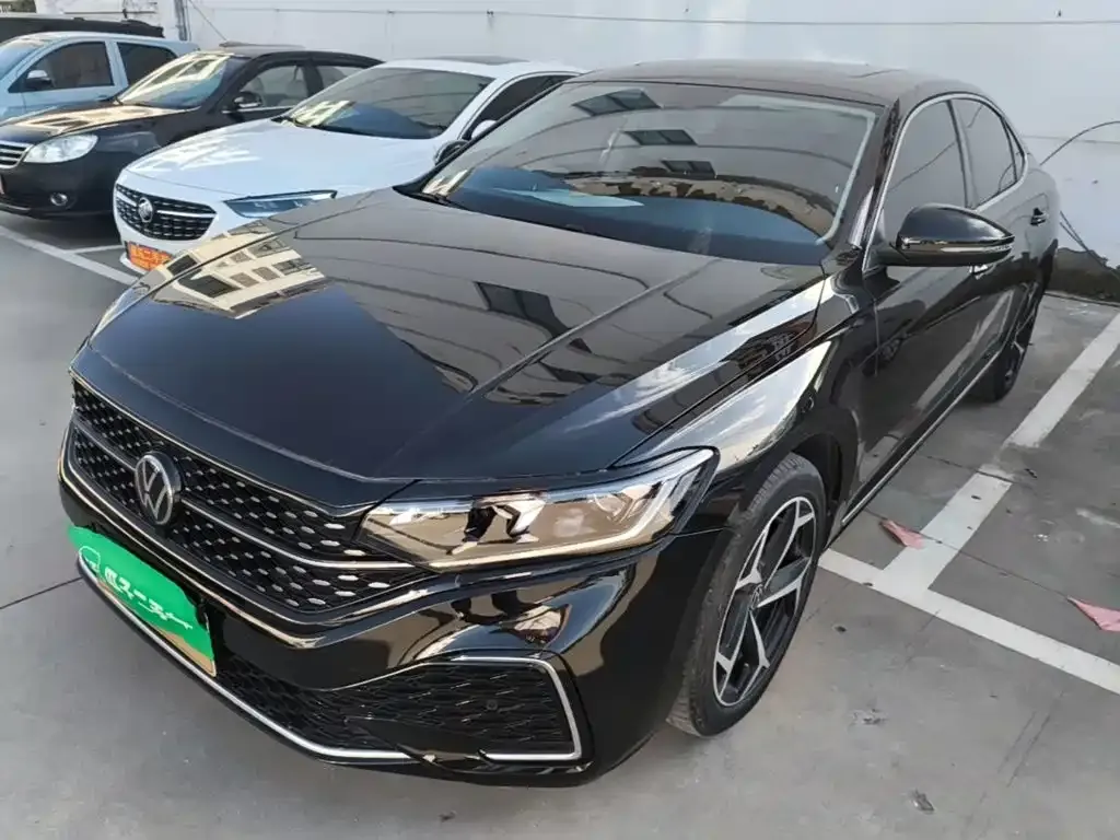 Volkswagen Passat — фото 7