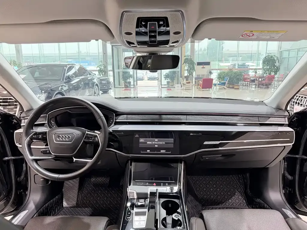 Audi A8 — фото 9