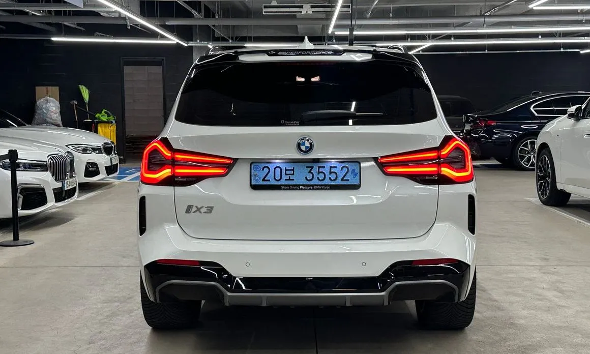 BMW iX3 — фото 2