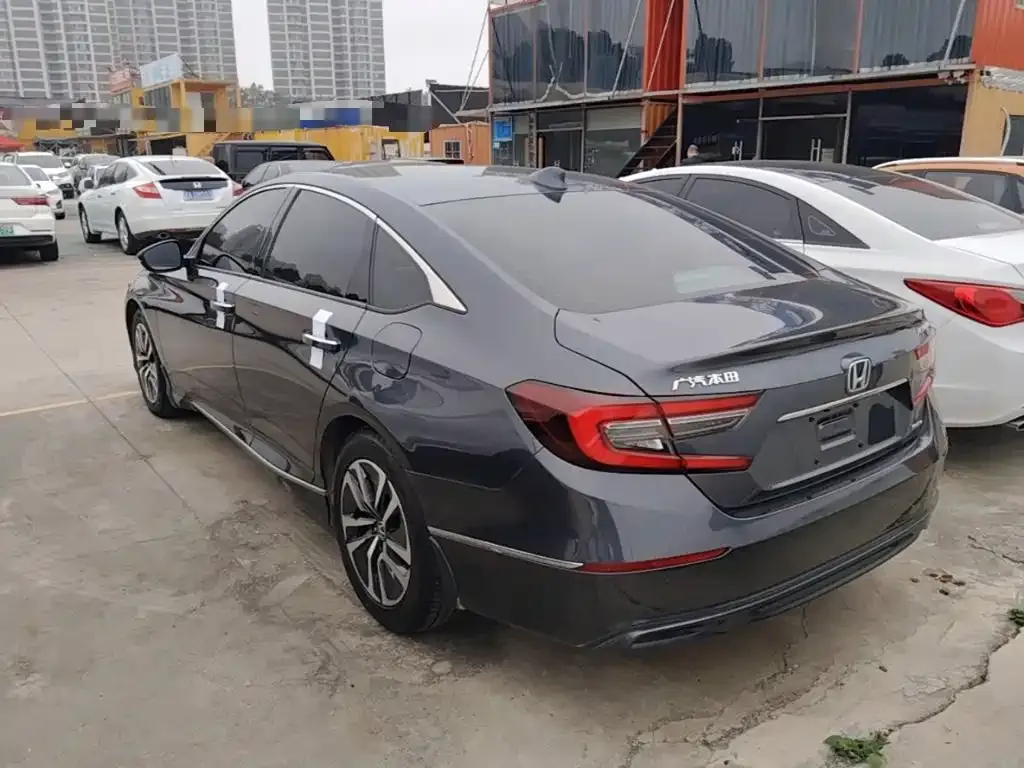 Honda Accord — фото 8