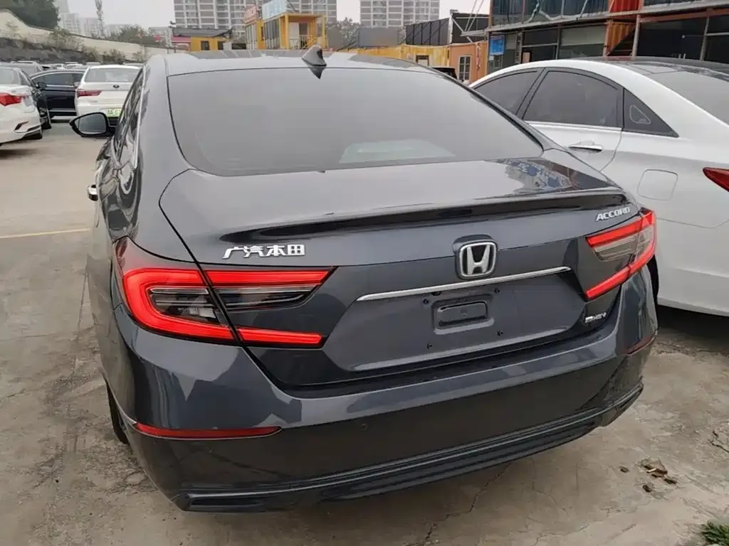 Honda Accord — фото 4