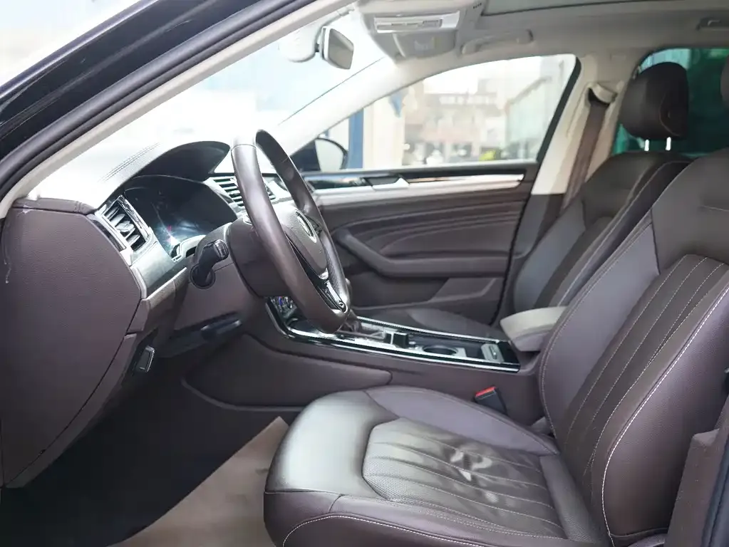 Volkswagen Phideon — фото 3