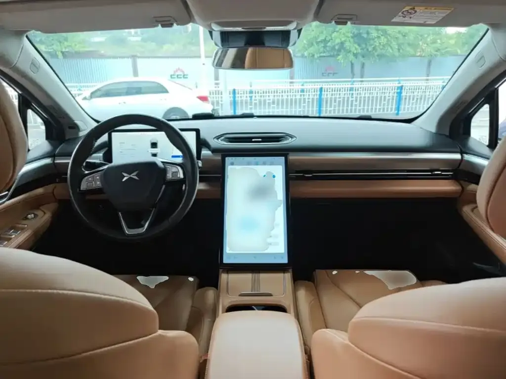 XPeng P5 — фото 5