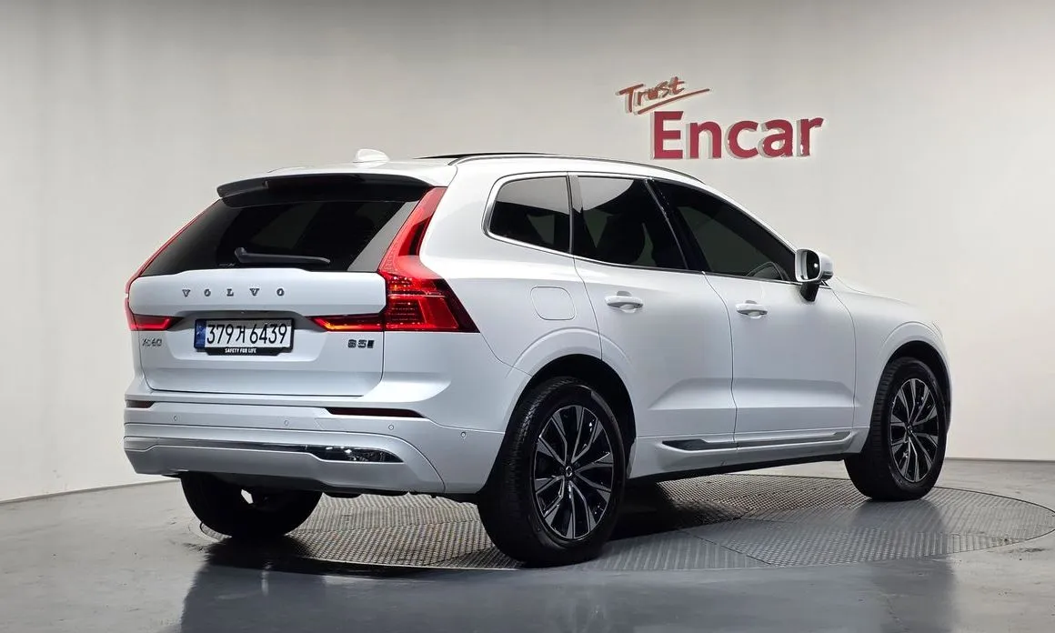 Volvo XC60 — фото 4