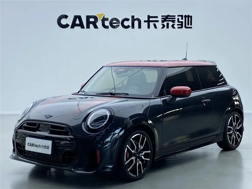MINI JCW (John Cooper Works) — фото 1