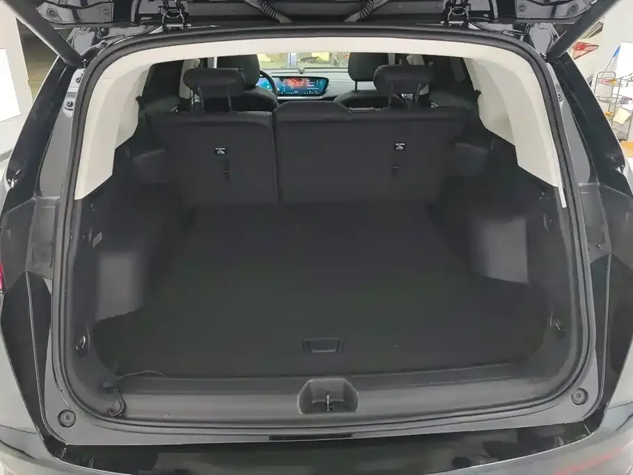 Buick Envision Plus — фото 4