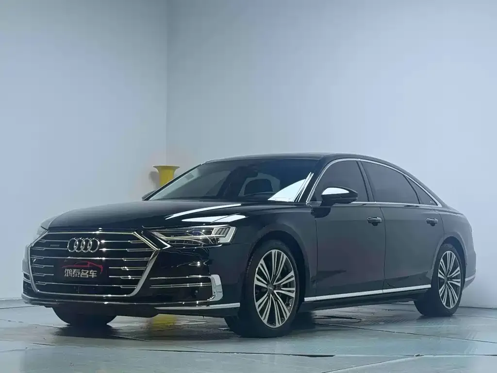 Audi A8 — фото 6