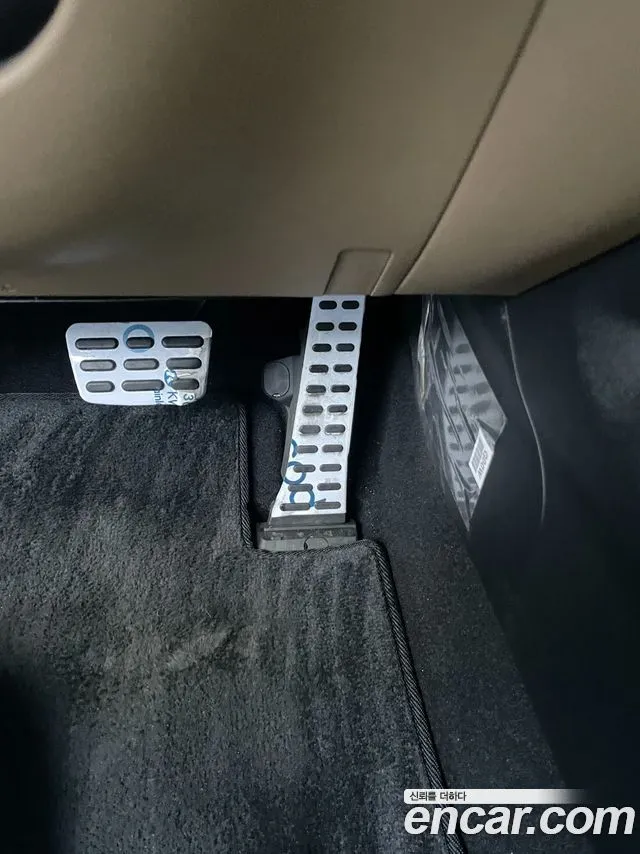 Kia Sorento — фото 7