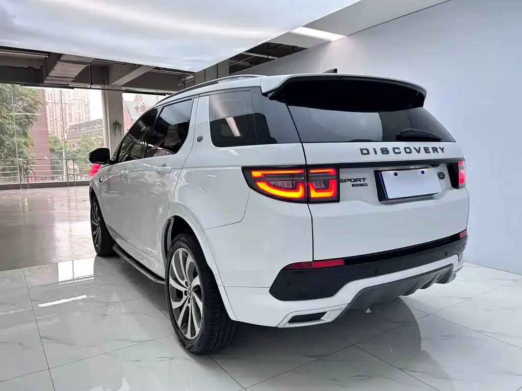 Land Rover Discovery Sport — фото 8
