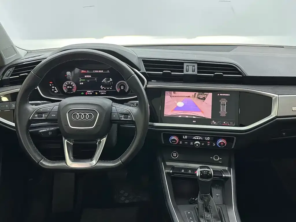 Audi Q3 — фото 4