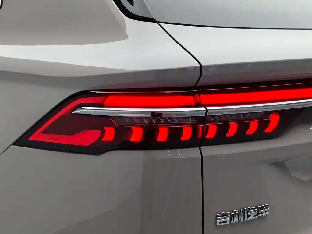 Geely Xingyue L — фото 2