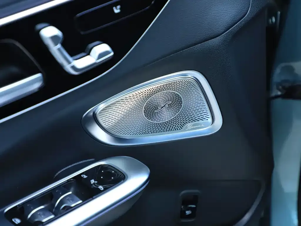 Mercedes-Benz C-Class — фото 10