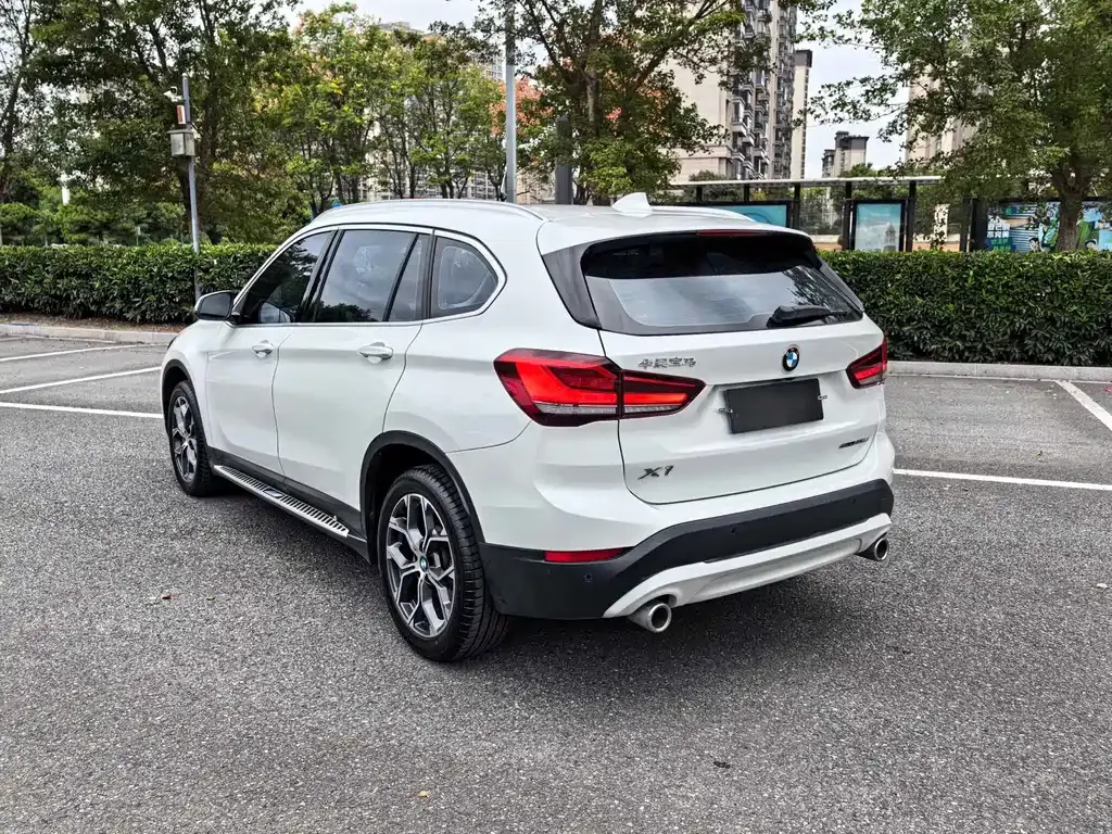 BMW X1 — фото 6