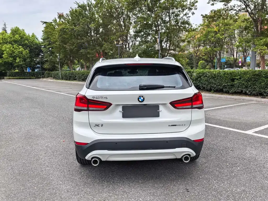 BMW X1 — фото 2