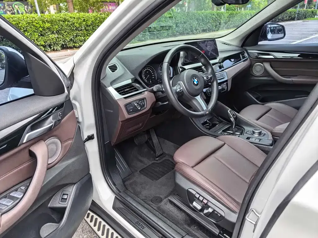 BMW X1 — фото 10