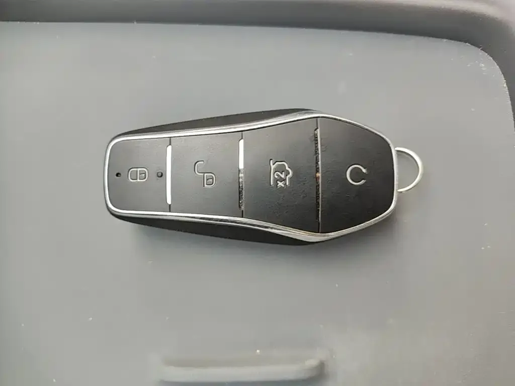 BYD Seal 07 DM-i — фото 2